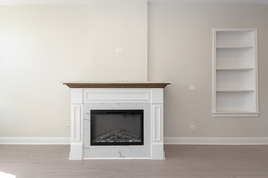 Building Photo - 1637 N Clybourn Ave