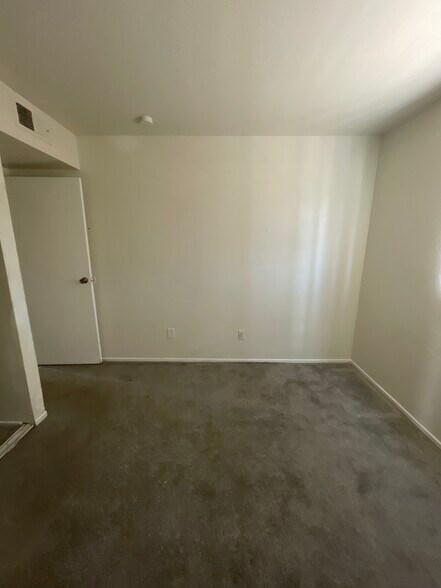 Building Photo - 4380 Vornsand Dr