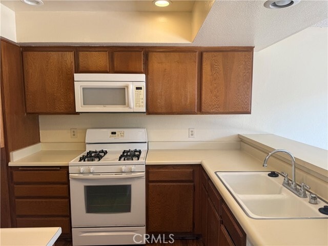 Building Photo - 4686 Canyon Park Ln