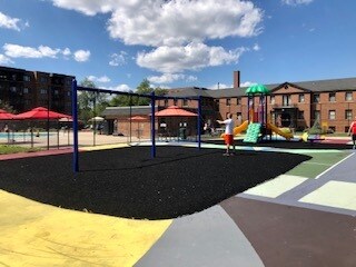 Play - 9375 Landings Ln