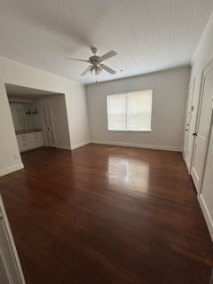 Master Bedroom - 1308 Kendlewood Ave