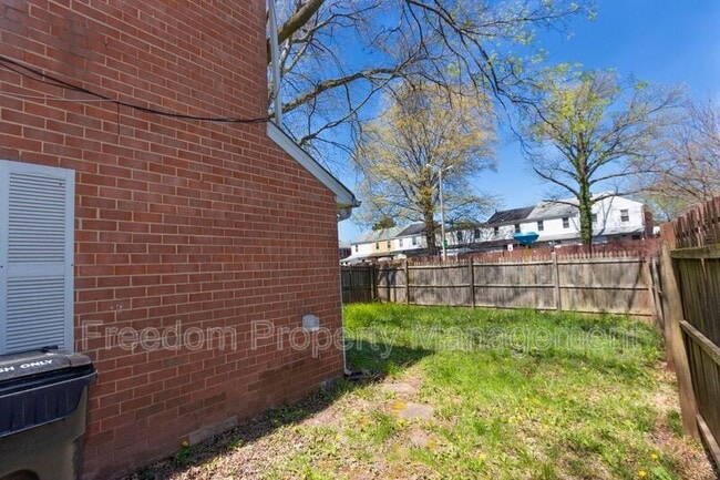 Building Photo - 9206 Hood Rd