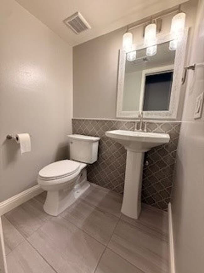 Building Photo - Eldorado on the Park