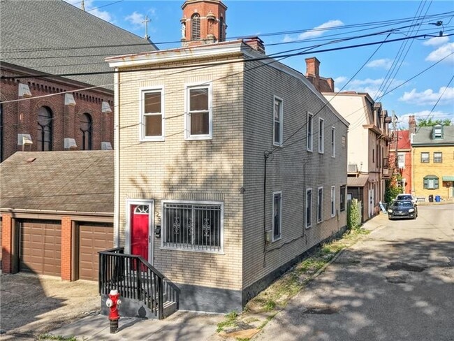 Primary Photo - 125 S 14th St