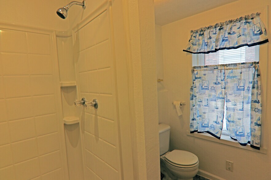 2nd floor bathroom. - 348 Chittenden Ave