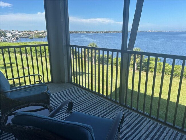 Building Photo - 910 Tidewater Shores Loop