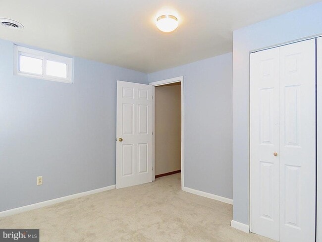 Building Photo - 3013 Hickory Grove Ct