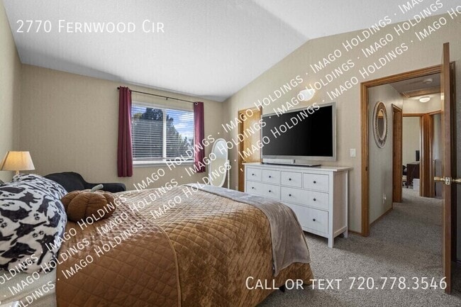 Building Photo - 2770 Fernwood Cir