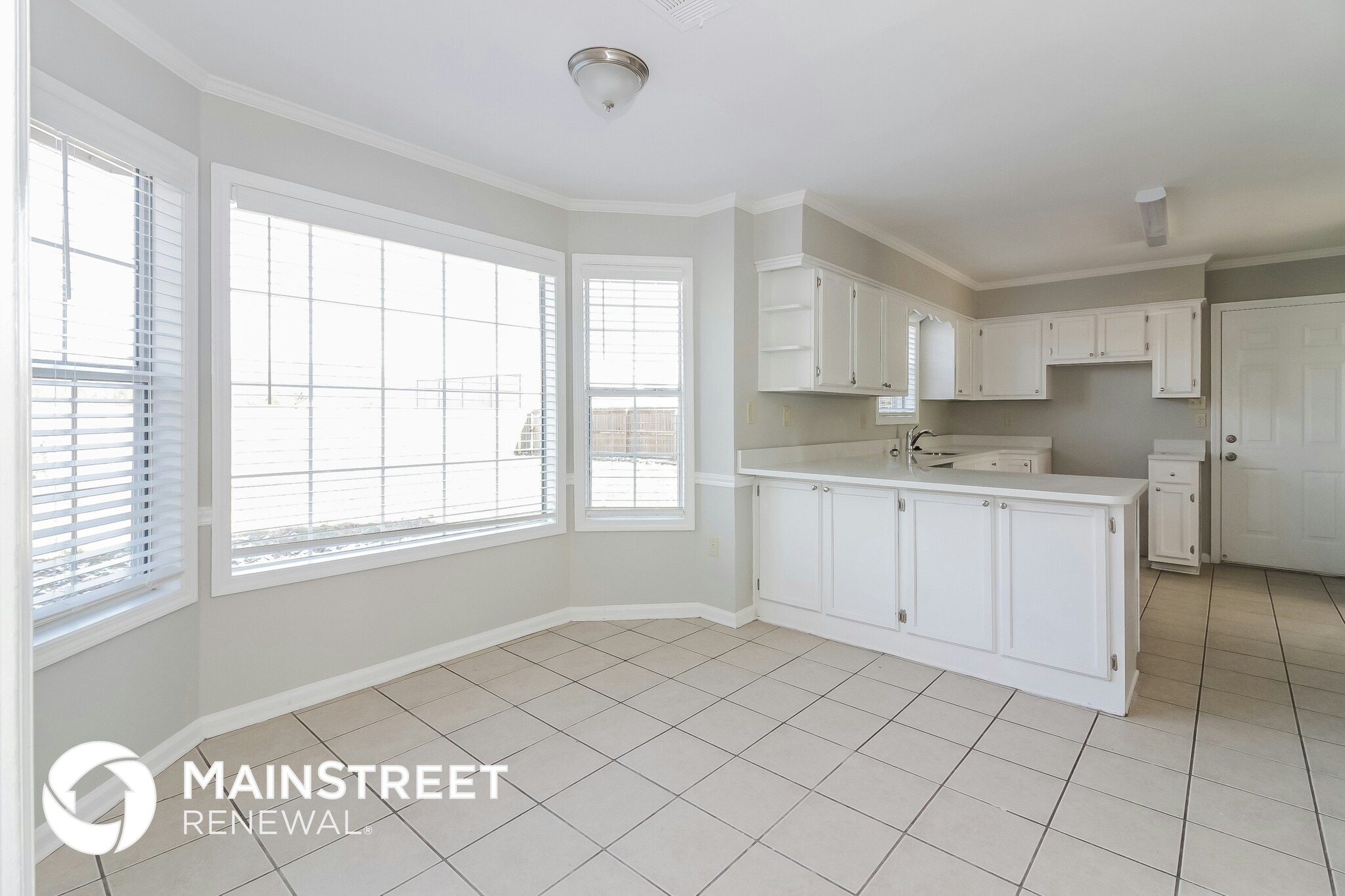 Building Photo - 7172 Market Square Dr