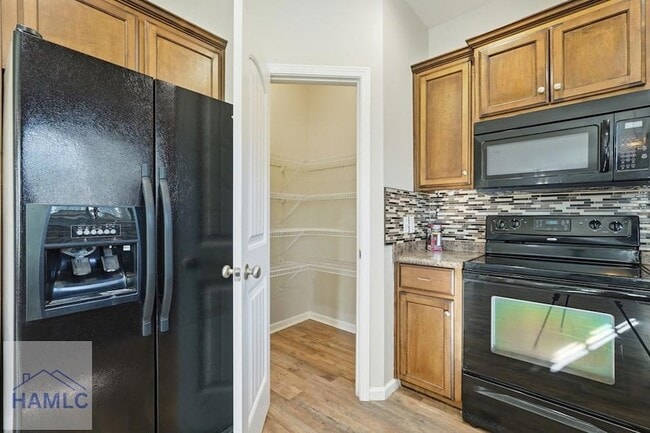 Building Photo - 374 Mill Pond Ln