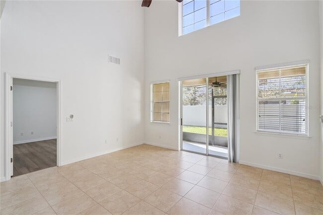 Building Photo - 308 Terracina Dr