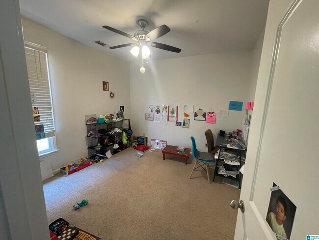 Building Photo - 2420 Abbeyglen Pl