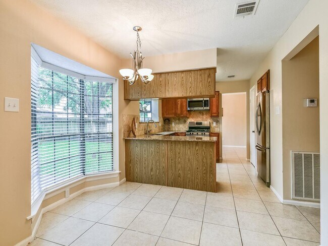 Building Photo - 14819 Cobre Valley Dr