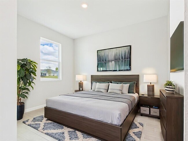 Building Photo - 15890 SW 55th Avenue Rd