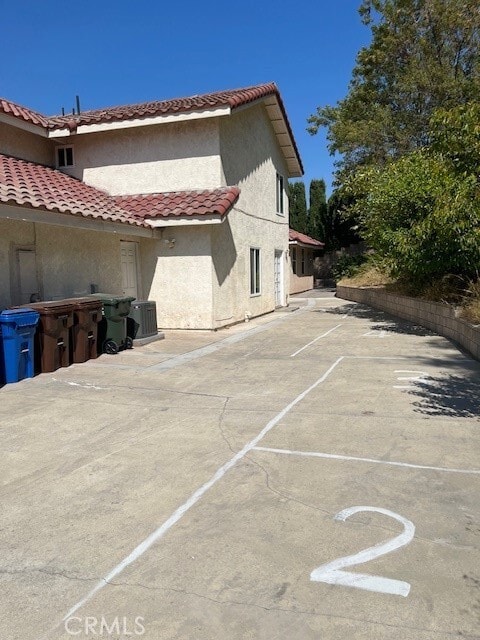 Building Photo - 702 Mustang Cir