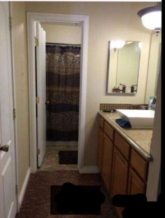 Building Photo - Olive Creek