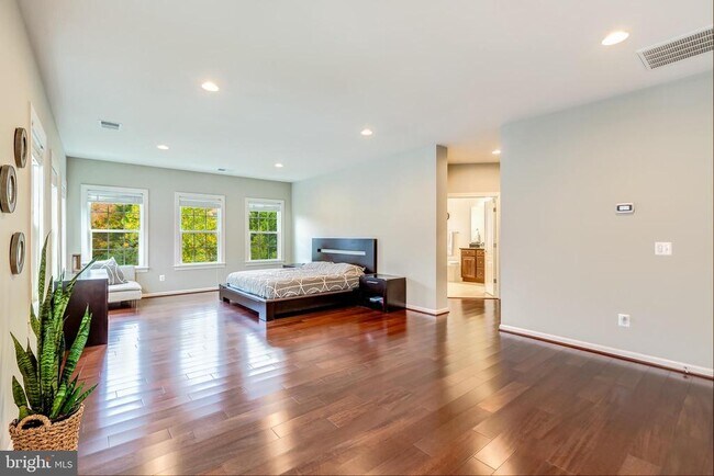 Building Photo - 3873 Billberry Dr