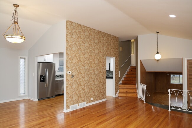 Building Photo - 9622 N Kildare Ave