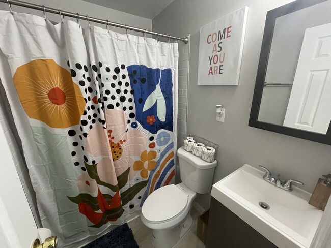 Building Photo - 7001 Coolridge Dr