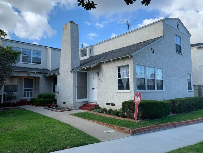Primary Photo - 269 La Verne Ave