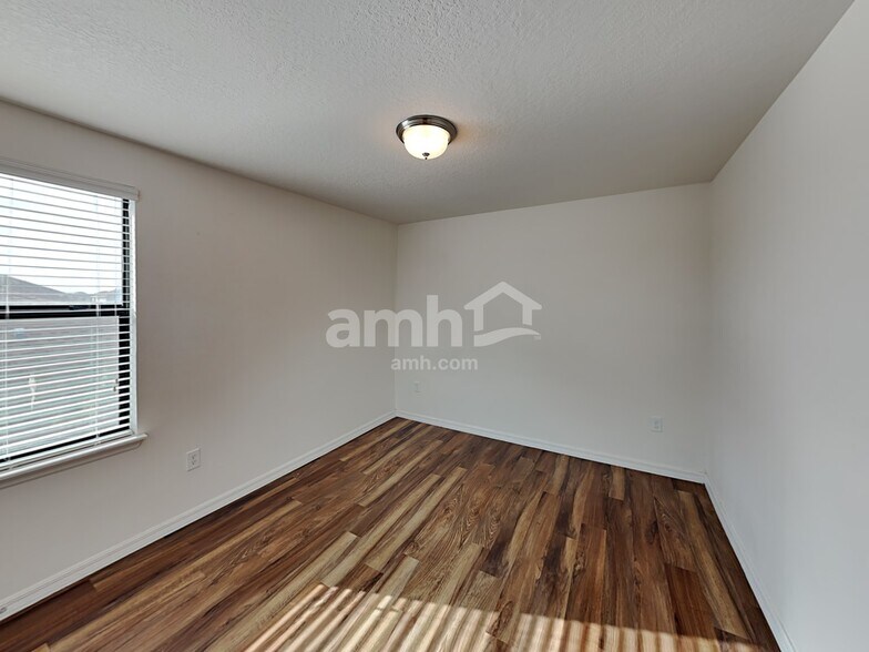 Building Photo - 11904 Winterset Cove Dr