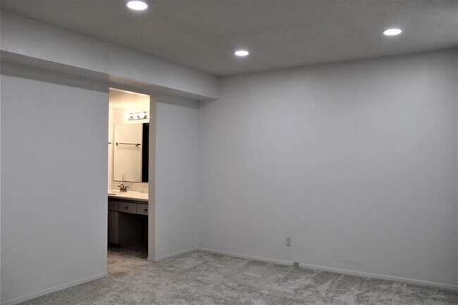 Building Photo - 6060 Birchbrook Dr