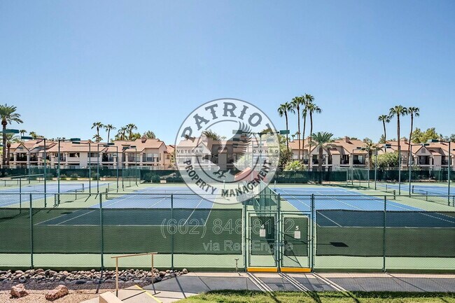 Building Photo - 9708 E Vía Linda