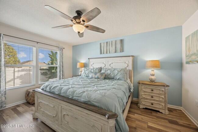 Building Photo - 3356 Canyon Falls Dr