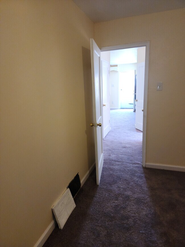 1020 Burnside Rd 1020 Burnside Rd Sharon Hill PA 19079 Apartment Finder