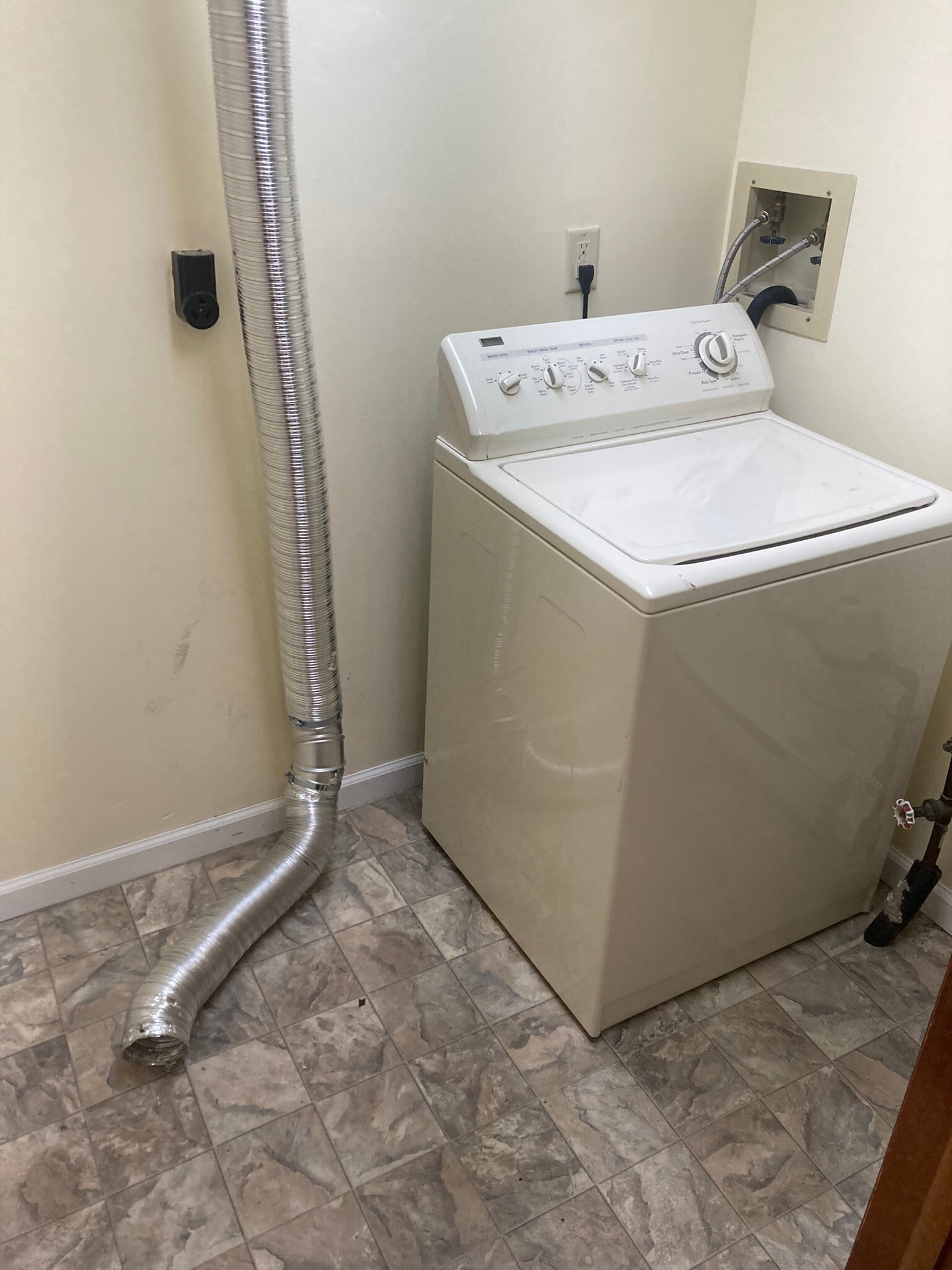 Hook ups for your Washer and Dryer - 3121 Shellers Bend Rd