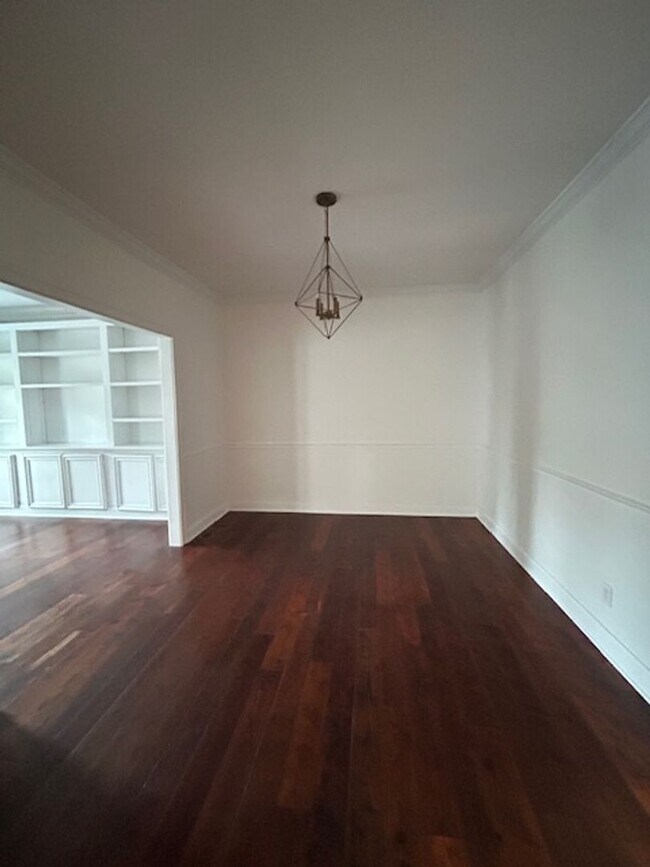 Building Photo - Captains Walk Townhouse-Available to Rent