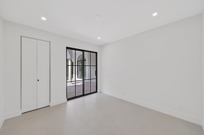 Building Photo - 1107 Periwinkle Ln