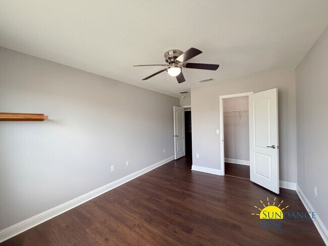 Building Photo - 8565 Holley Hills Cir