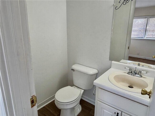 Building Photo - 3302 N Bogan Rd NE