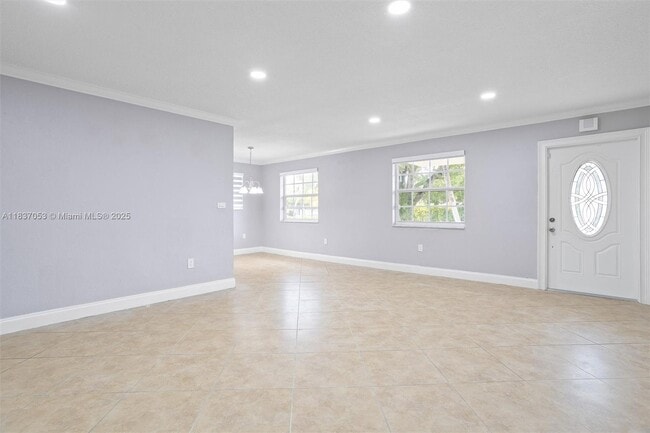 Building Photo - 3240 SW 69th Ave