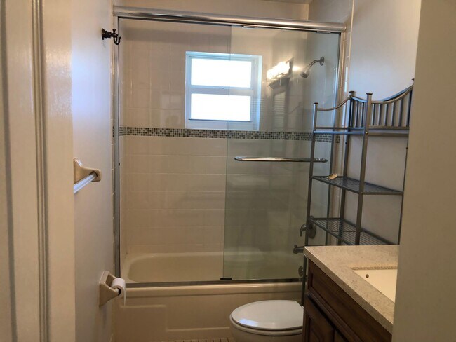 Building Photo - 7508 Chester Terrace