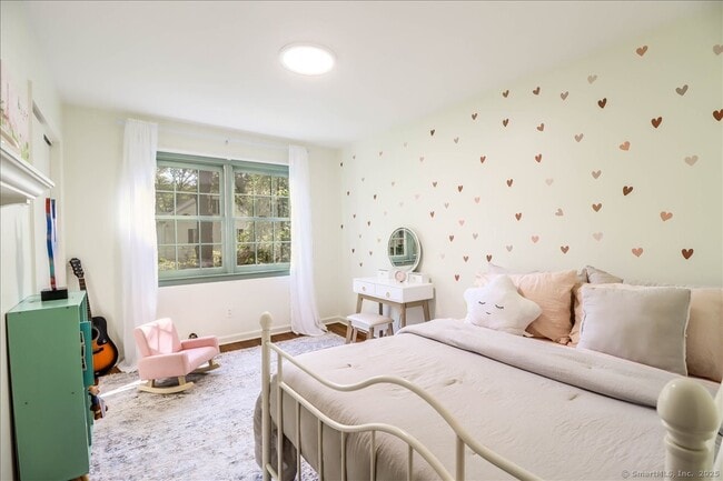 Building Photo - 46 White Birch Rd