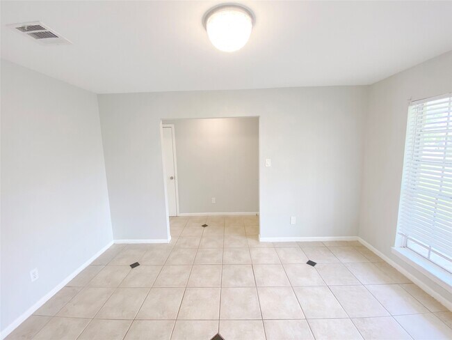 Building Photo - 8214 Riptide Dr