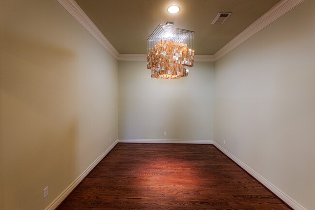 Building Photo - 1314 Sherwood Springs Ln