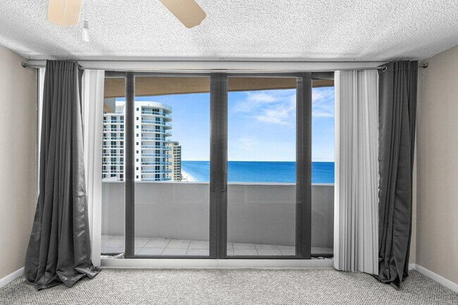 Building Photo - 4200 N Ocean Dr
