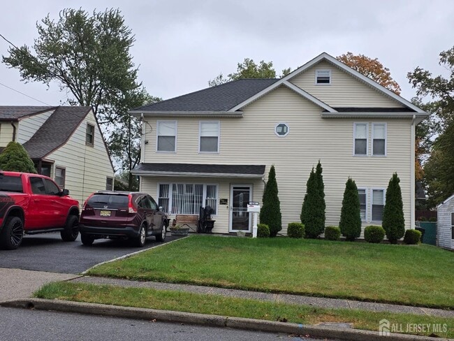 Primary Photo - 424 Remsen Ave