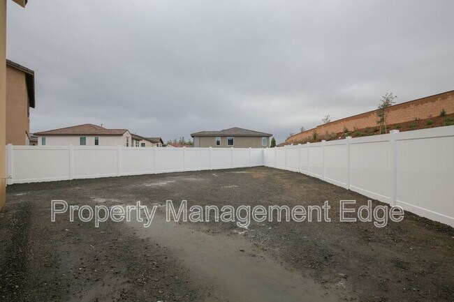 Building Photo - 31529 Cobalite Dr