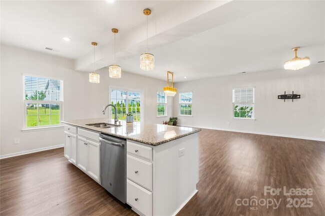Building Photo - 7011 Waterwheel St SW