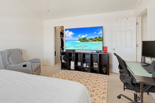 Building Photo - 6994 Ketchum Dr