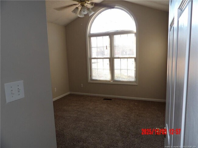 Building Photo - 432 Grape Arbor Dr