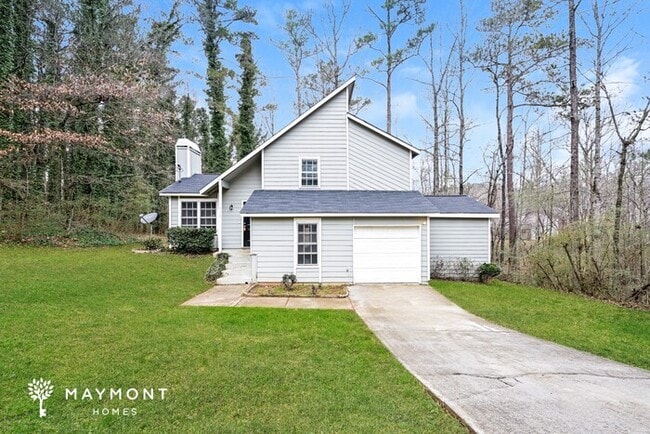 Building Photo - 1600 Pin Oak Ln SE