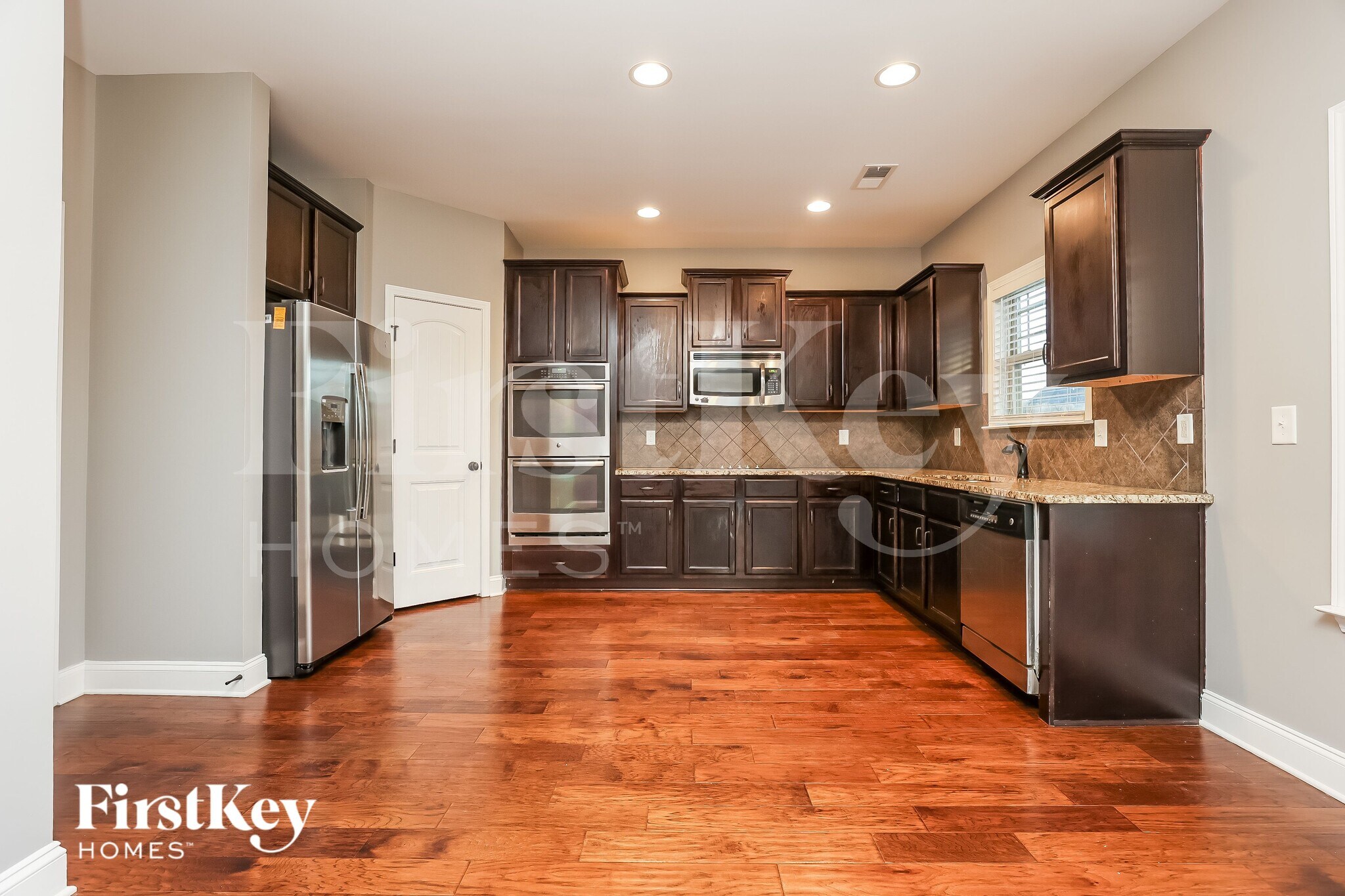 Building Photo - 1499 Amberly Dr