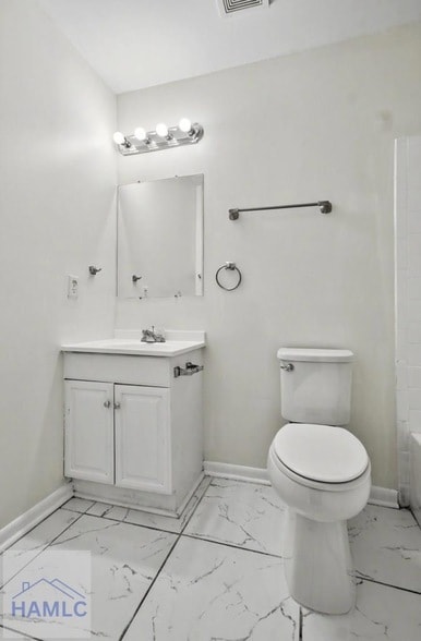 Building Photo - 740 Fleming Rd