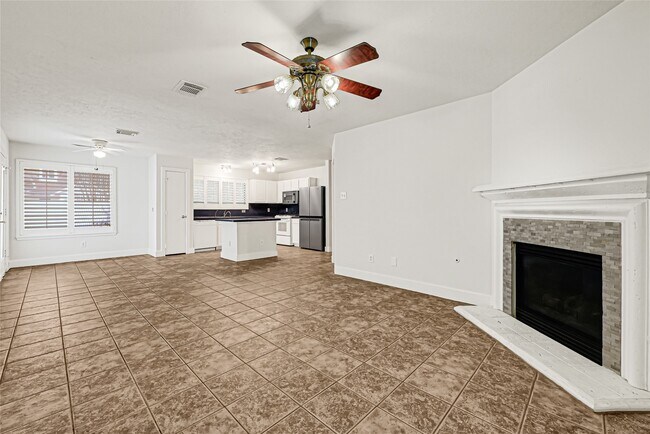 Building Photo - 6222 Spruce Bough Ct