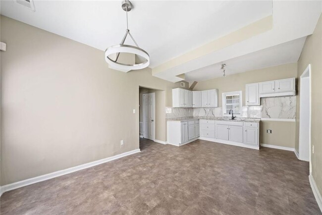 Building Photo - 92 Ormond St SE